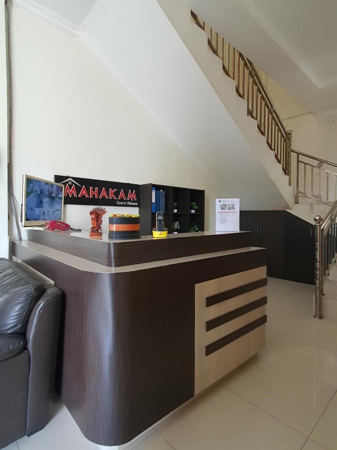 Mahakam Guest House Паданг Экстерьер фото