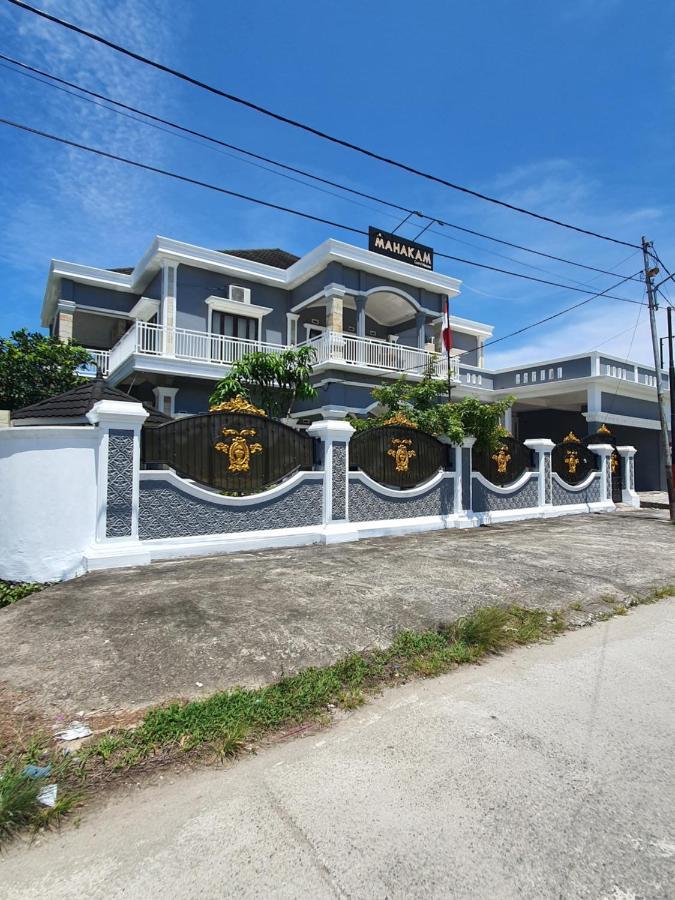 Mahakam Guest House Паданг Экстерьер фото