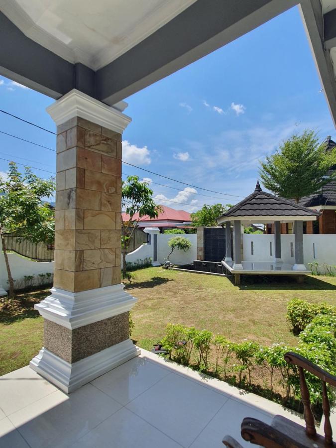 Mahakam Guest House Паданг Экстерьер фото