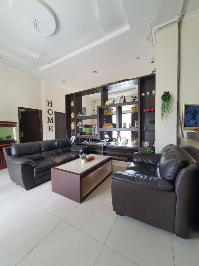 Mahakam Guest House Паданг Экстерьер фото