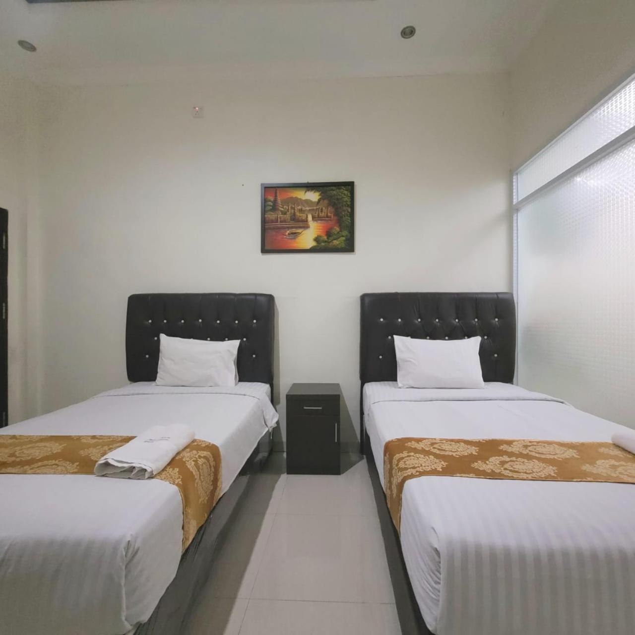 Mahakam Guest House Паданг Номер фото
